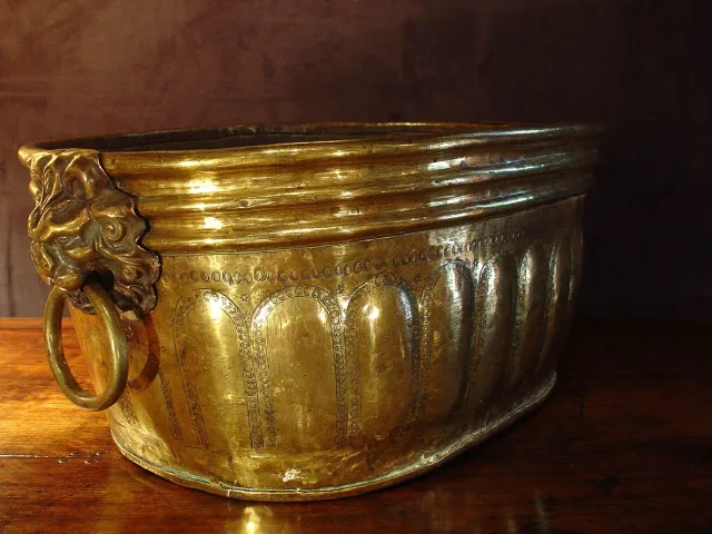 17th Planter jardiniere