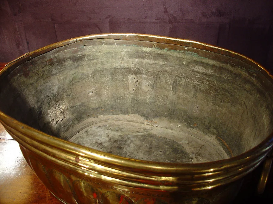 17th Planter jardiniere