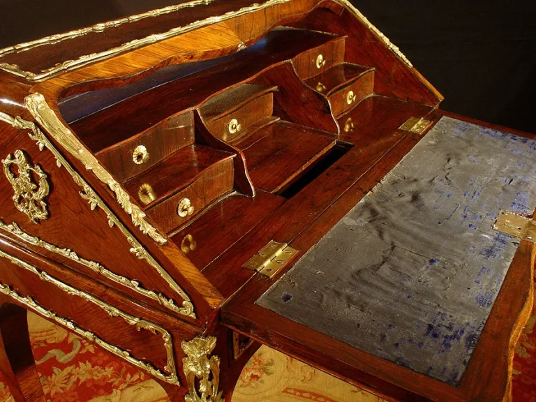 Bureau de dame 18eme Louis XV