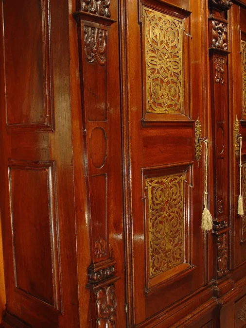 End of Renaissance Deutsch Armoire