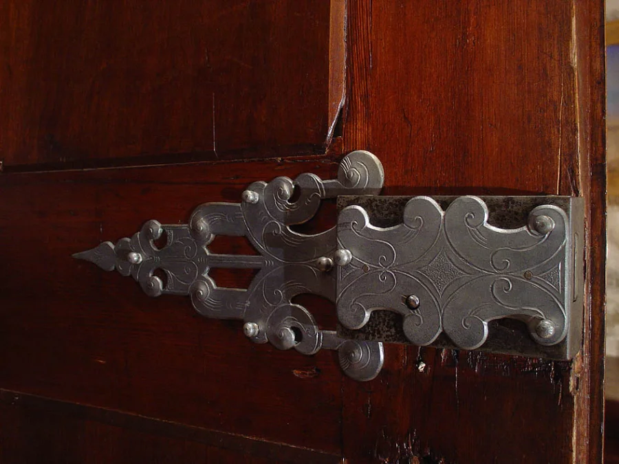 End of Renaissance Deutsch Armoire
