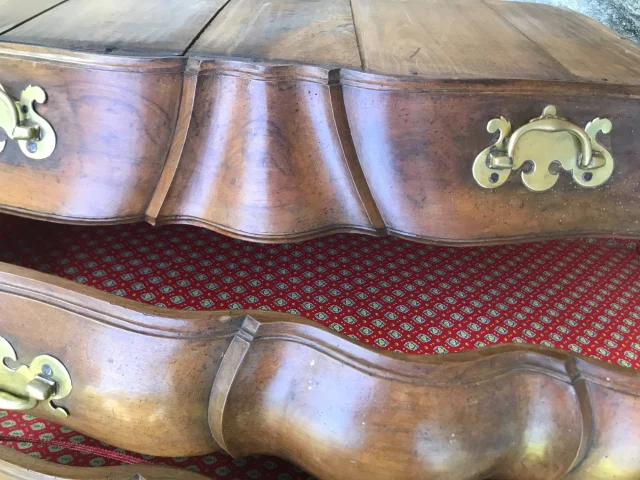 Commode XVIII Bordeaux — Très bon état
