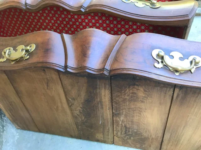 Commode XVIII Bordeaux — Très bon état