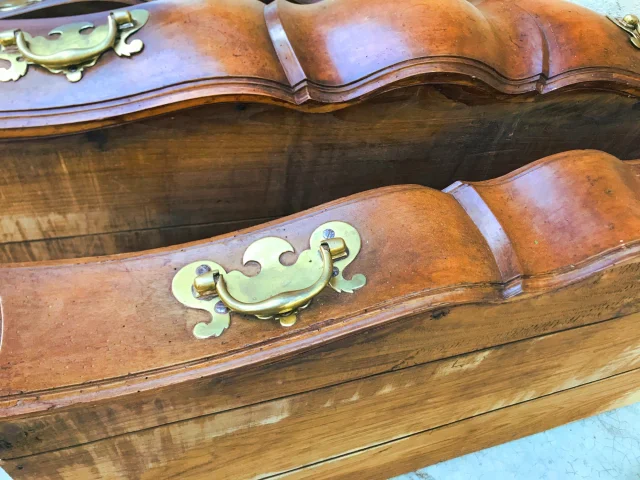Commode XVIII Bordeaux — Très bon état