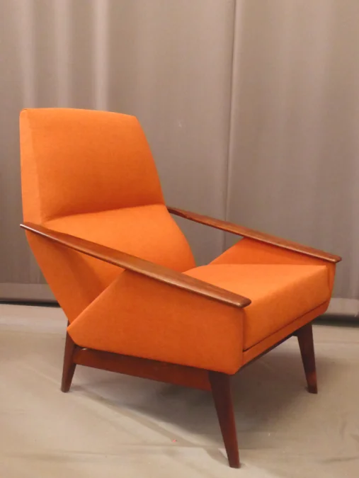 PAIR OF VINTAGE ARMCHAIRS