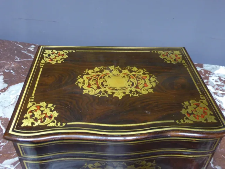 Cave à liqueurs marqueterie Boulle, époque Napoléon III