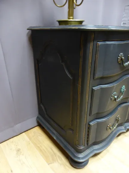 Commode arbalète style Louis XV