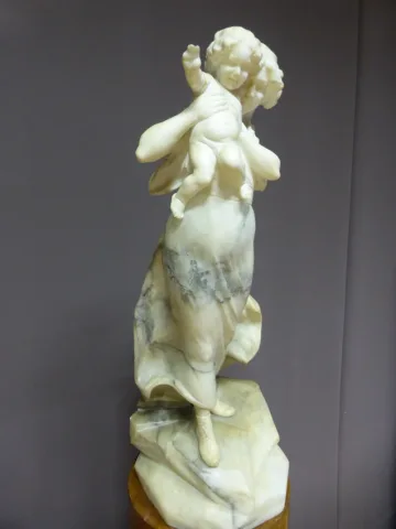 STATUA DI ALABASTRO