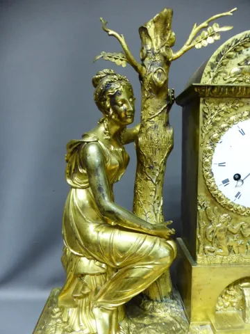 ДЕТСКИЙ БРОНЗОВЫЙ ЧАС