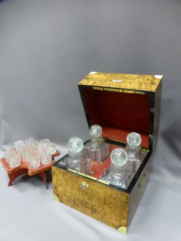 DECANTER BOX