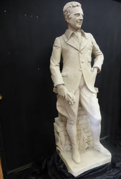 STEINSTATUE