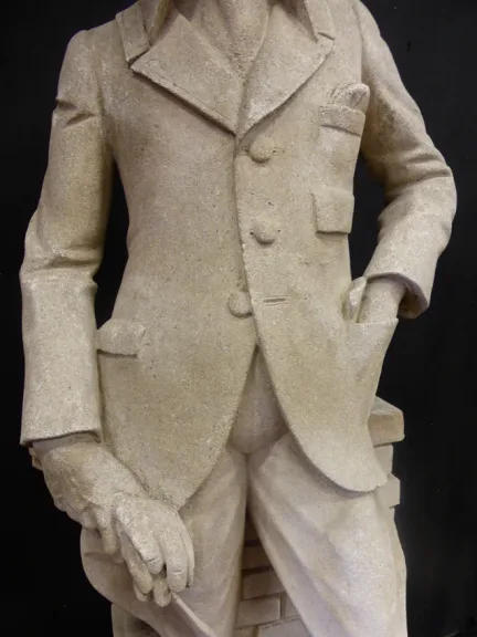 STEINSTATUE