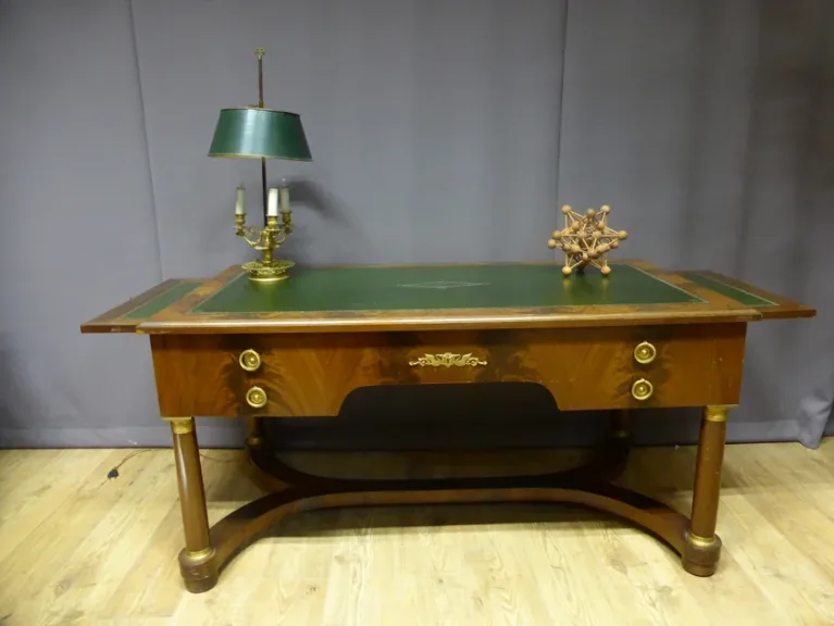 Bureau style Empire