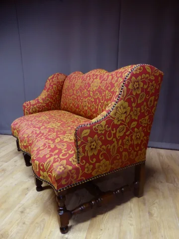 Canapé d'époque Louis XIII