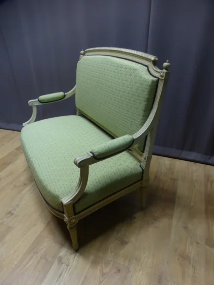 LOUIS XVI STIL SETTEE