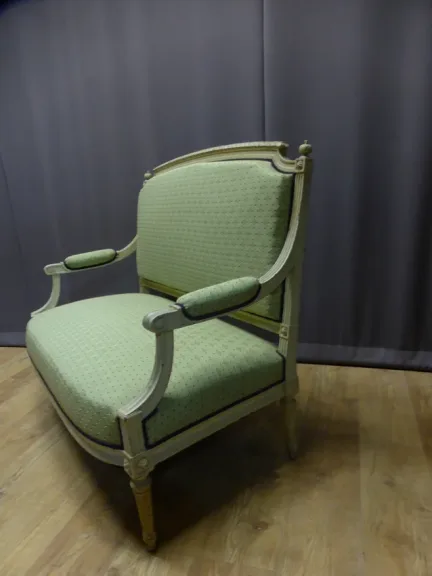 LOUIS XVI STIL SETTEE