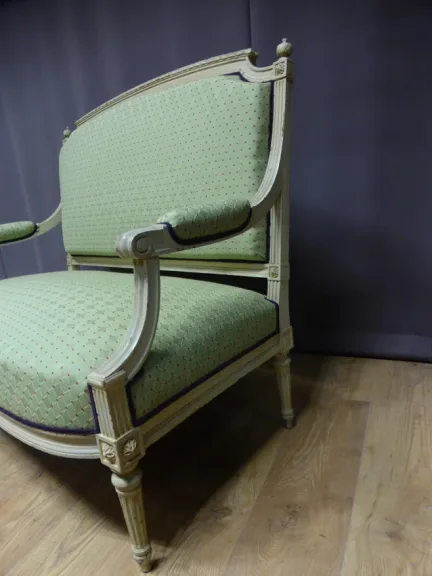 LOUIS XVI STIL SETTEE