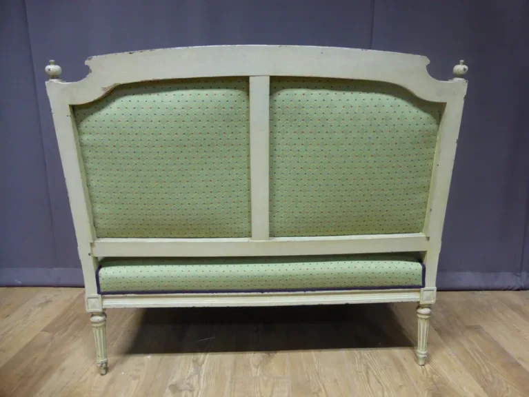 LOUIS XVI STIL SETTEE