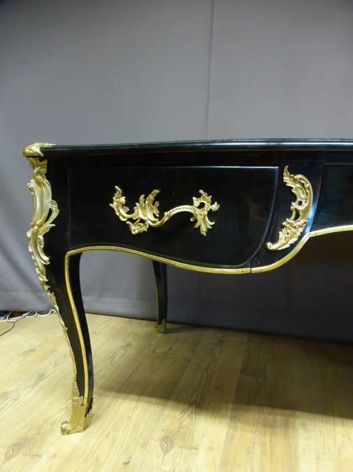 Grand bureau style Louis XV