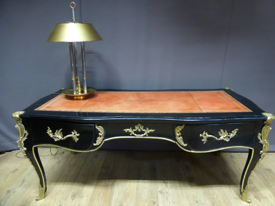 Grand bureau style Louis XV