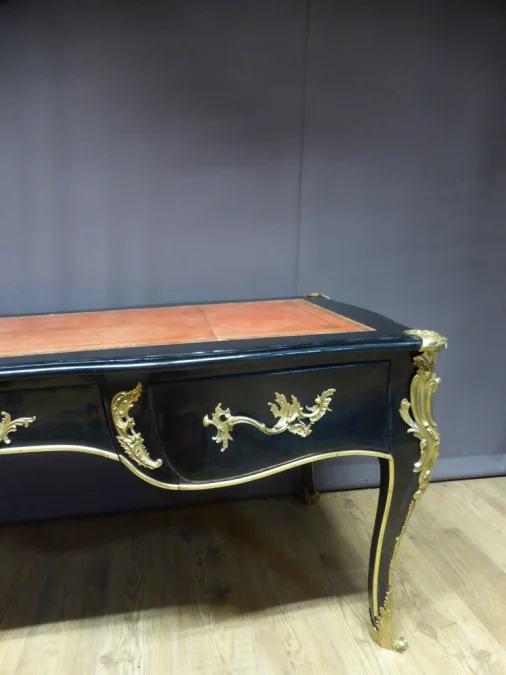 Grand bureau style Louis XV