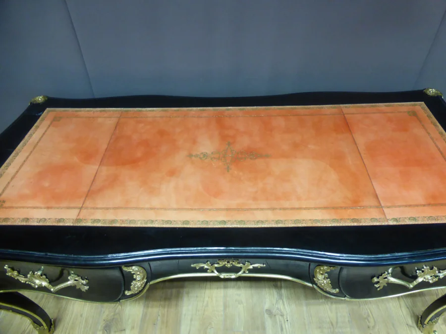 Grand bureau style Louis XV