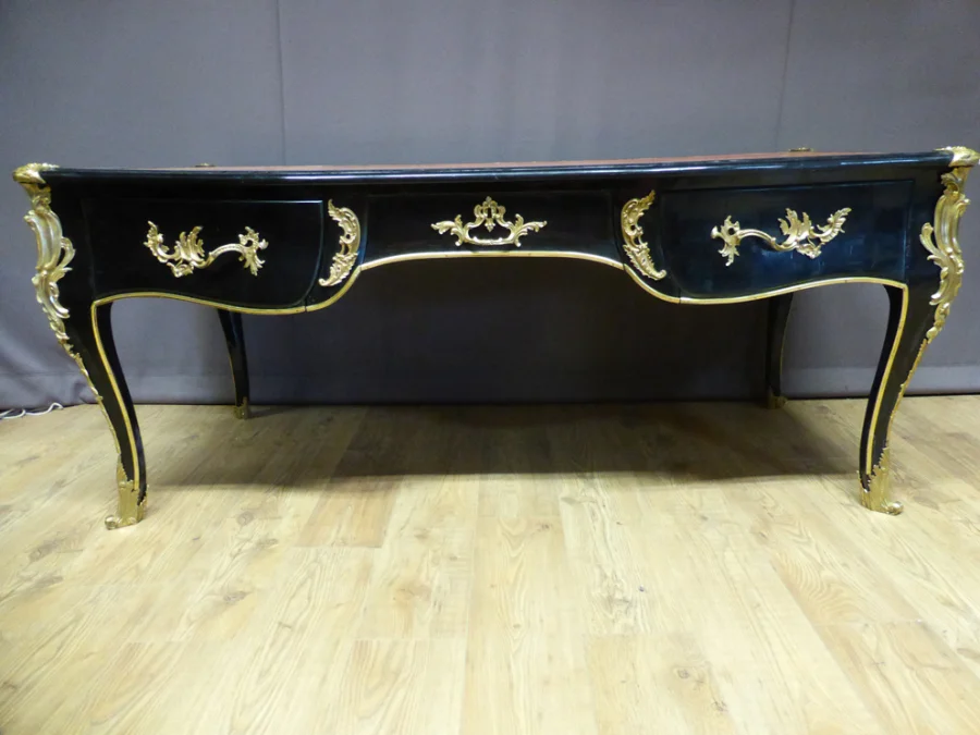 Grand bureau style Louis XV