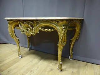 Console en bois doré Louis XV