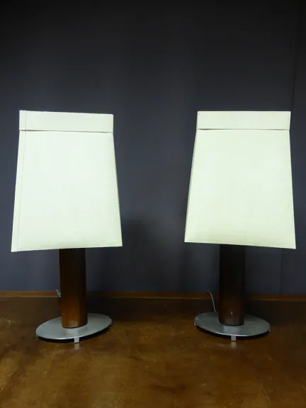 PAAR VON LAMPEN
