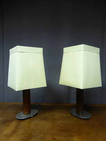 PAAR VON LAMPEN