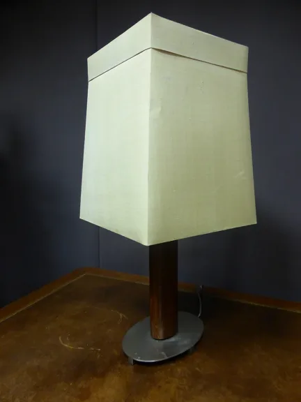 PAAR VON LAMPEN