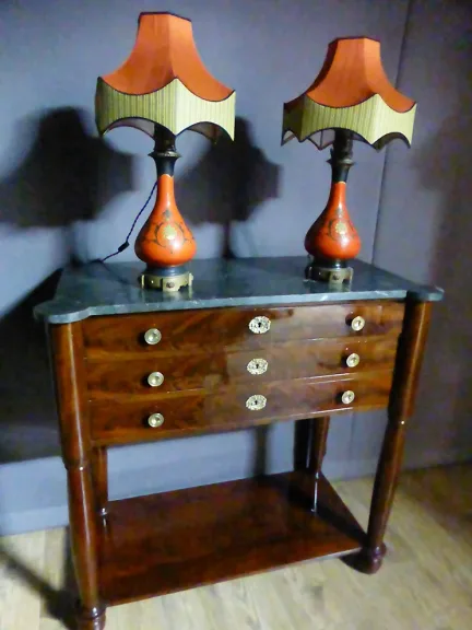 MAHOGANY KONSOLENTISCH