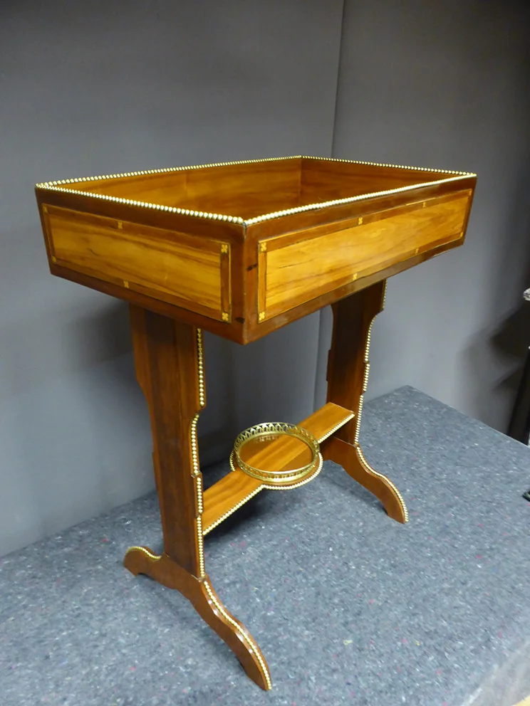 LOUIS XVI. STILTABELLE