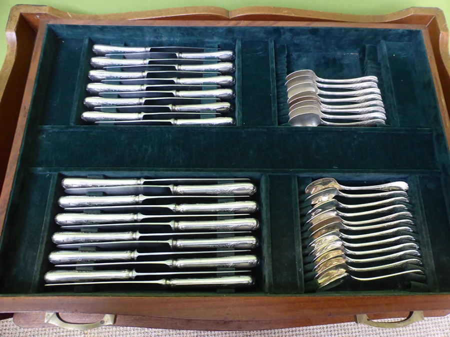 Ménagère de la maison Christofle 123 pièces
