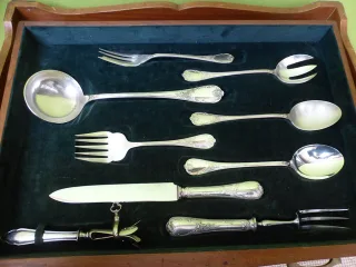 Ménagère de la maison Christofle 123 pièces