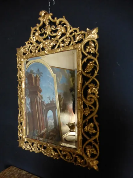 GILTWOOD-SPIEGEL