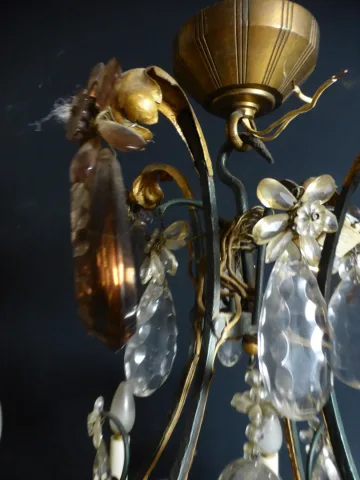 WROUGHT IRON LIGHT