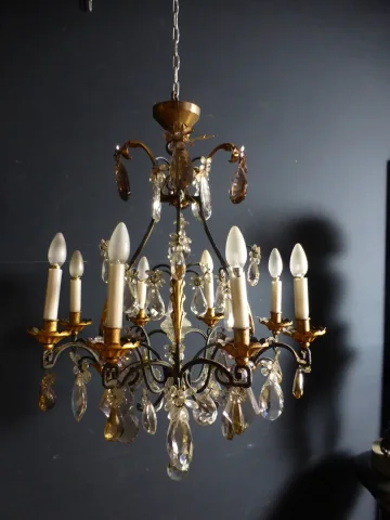 WROUGHT IRON LIGHT