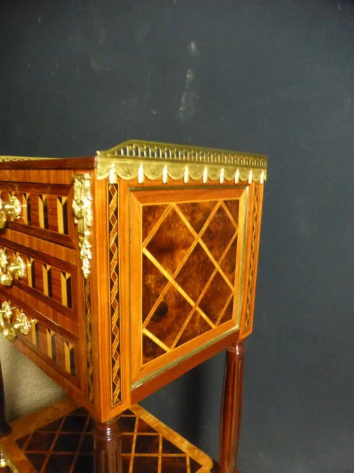 Table de salon En Marqueterie XIX