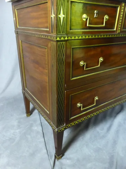 FRENCH DIRECTOIRE PERIOD CHEST OF DRAWERS