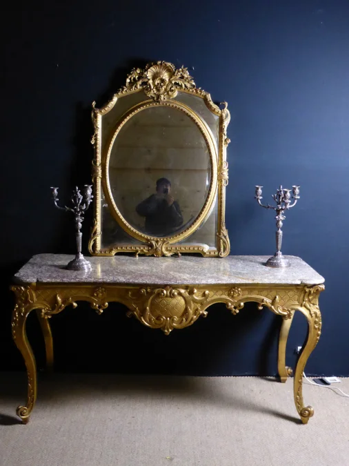 GILTWOOD TABLE