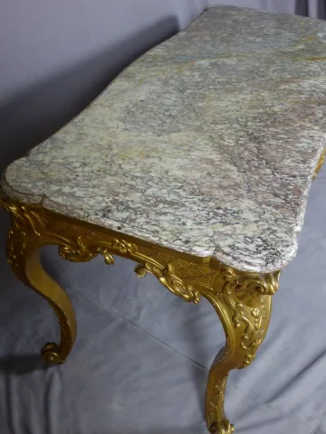 GILTWOOD TABLE