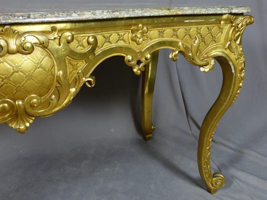 GILTWOOD TABLE