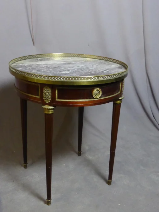 Table bouillotte