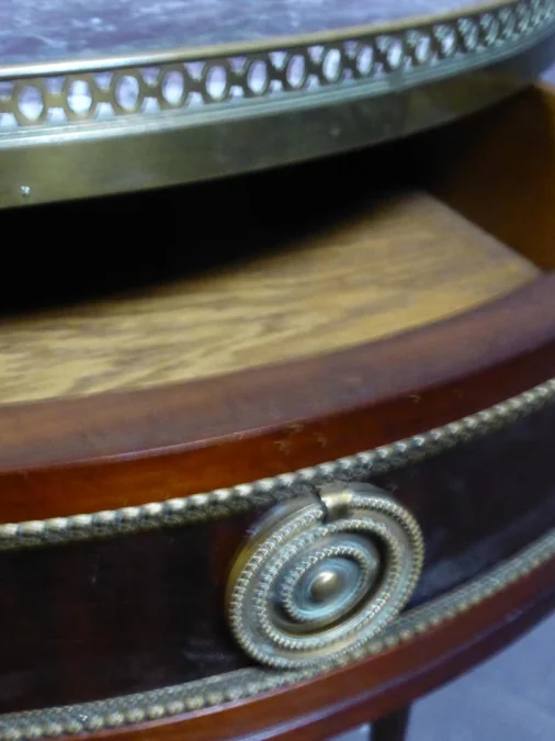 Table bouillotte