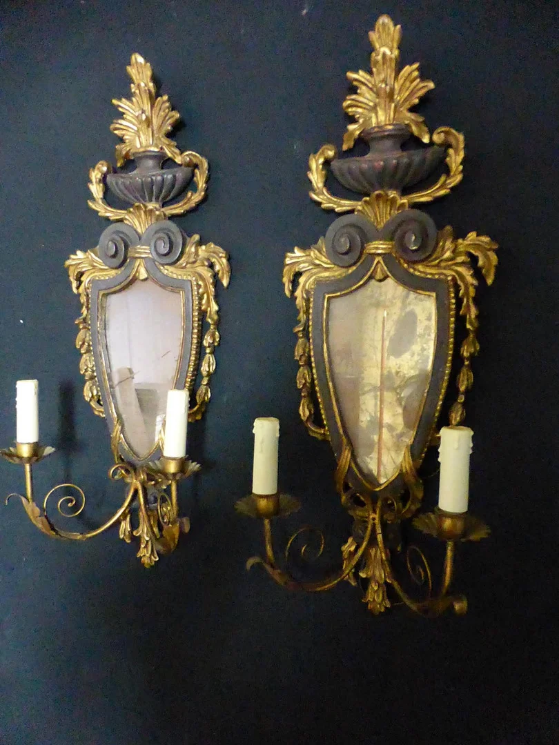 PAIR OF WALL LIGHTS