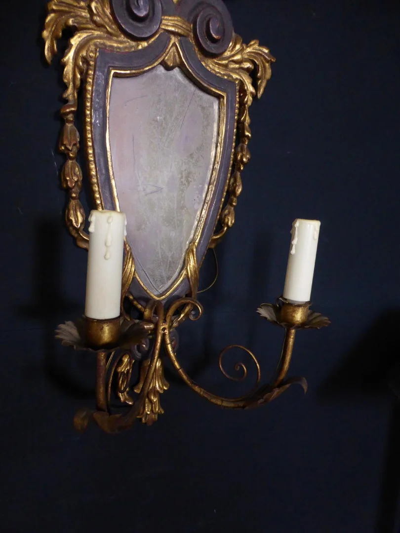 PAIR OF WALL LIGHTS