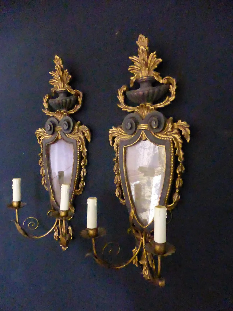 PAIR OF WALL LIGHTS