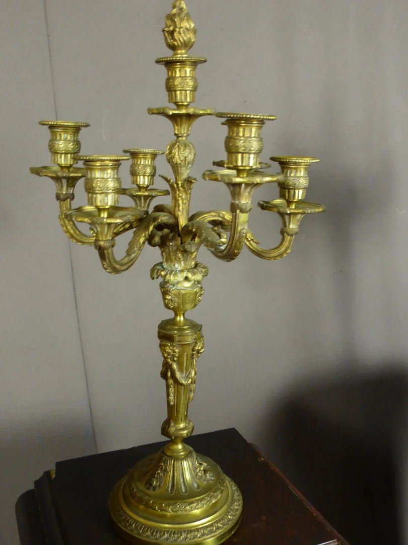 COPPIA DI CANDELABRI IN STILE LOUIS XV