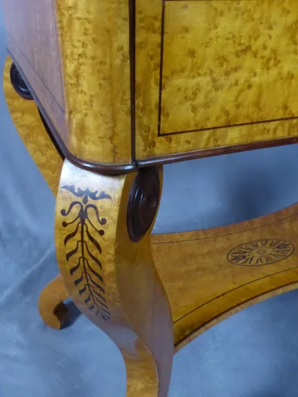 CHARLES X PERIOD DRESSING TABLE